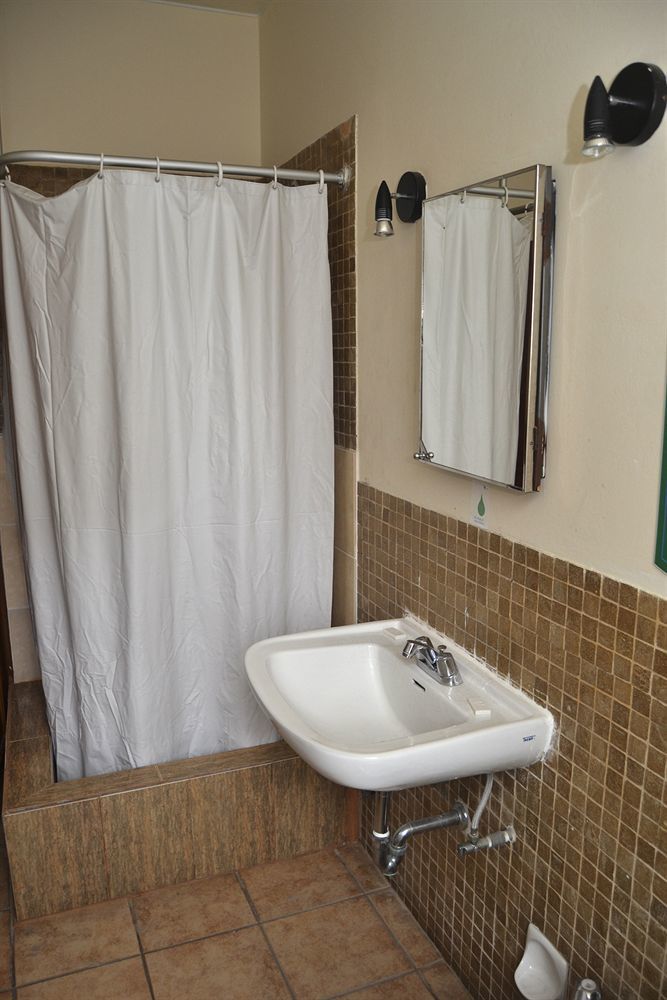 Che Lagarto Hostel Лима Экстерьер фото