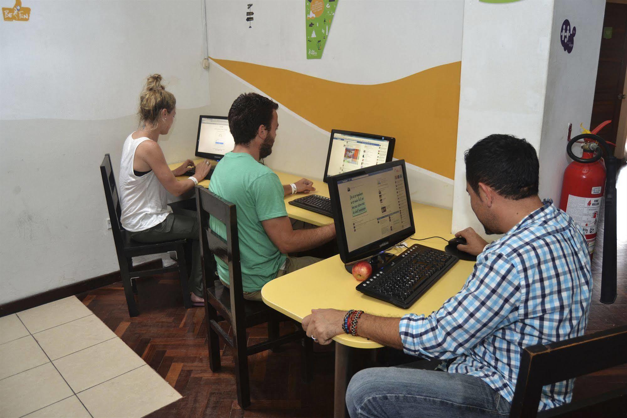 Che Lagarto Hostel Лима Экстерьер фото