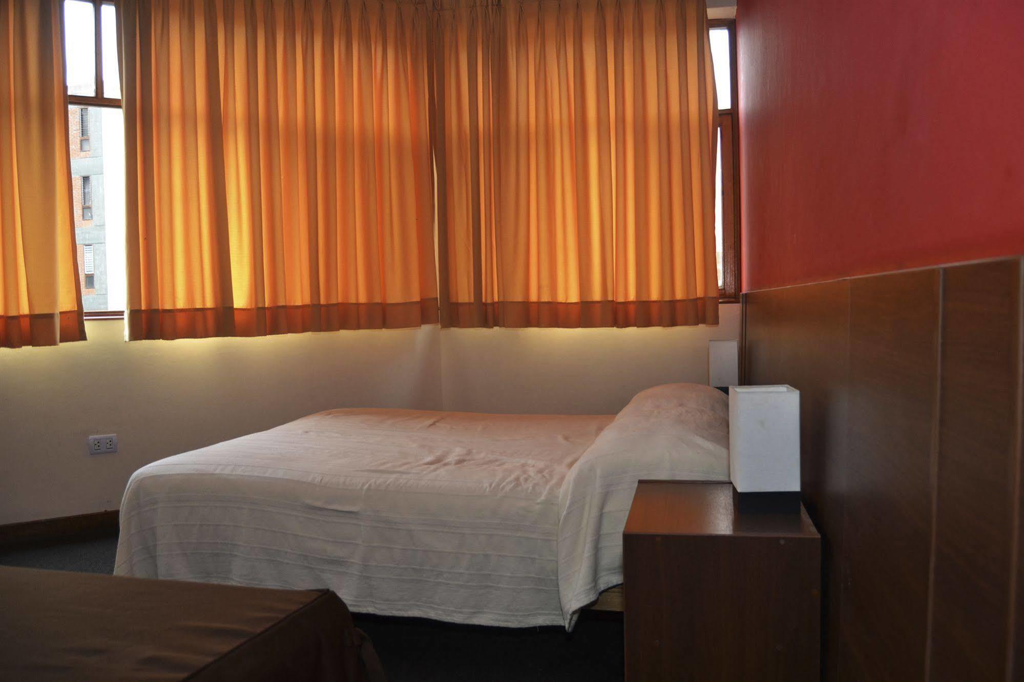 Che Lagarto Hostel Лима Экстерьер фото