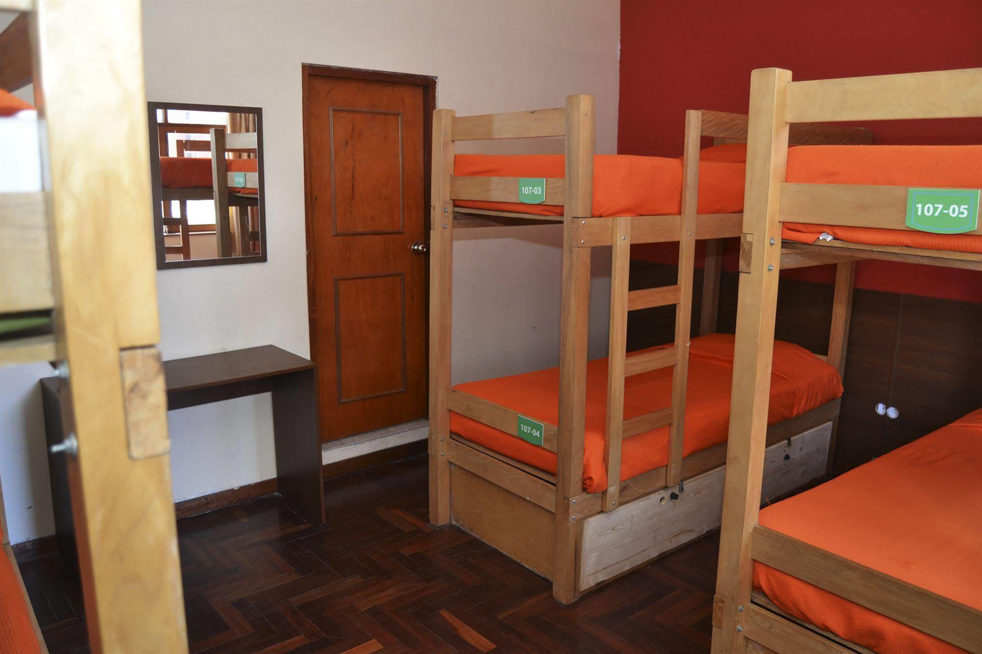 Che Lagarto Hostel Лима Экстерьер фото